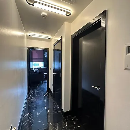 Centenary Apartamento *
