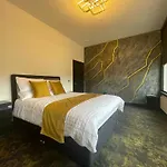 Centenary Apartament