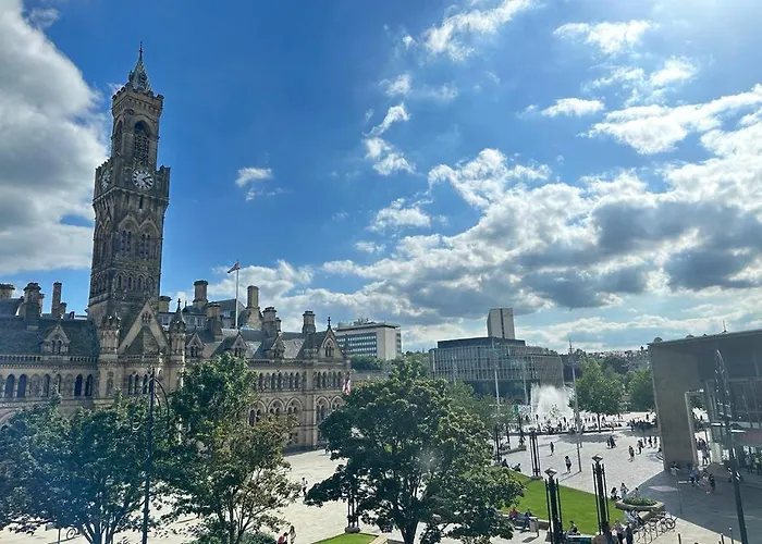 Centenary Bradford (West Yorkshire)