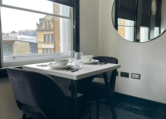 Centenary Apartment Bradford (West Yorkshire)