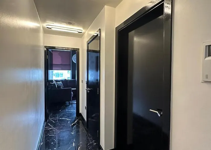 Centenary Apartment *