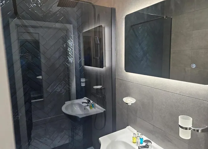 Centenary Bradford (West Yorkshire)